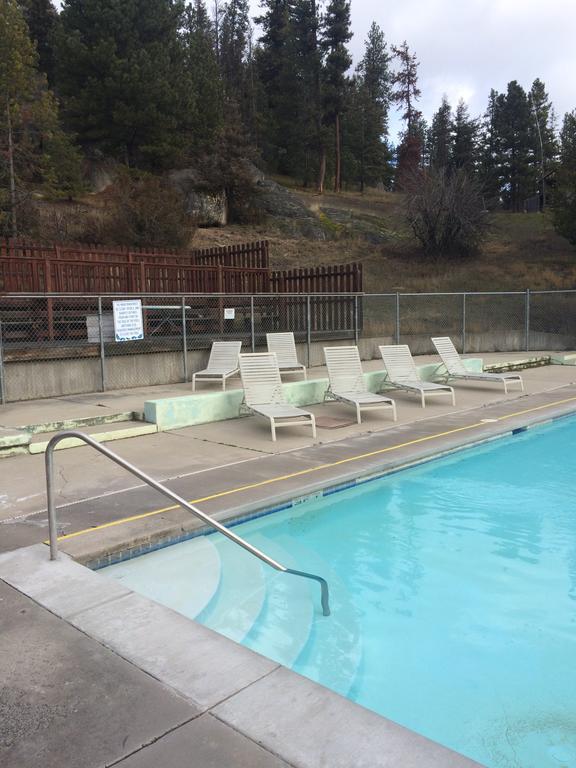 Hotel Lolo Hot Springs Exterior foto